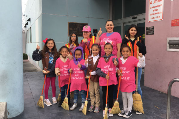 young girls on Panorama City NC's cleanup team